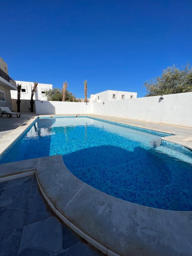 Magnifique Villa Avec Piscine Sur L'Ile De Djerba Хумт-Сук Экстерьер фото
